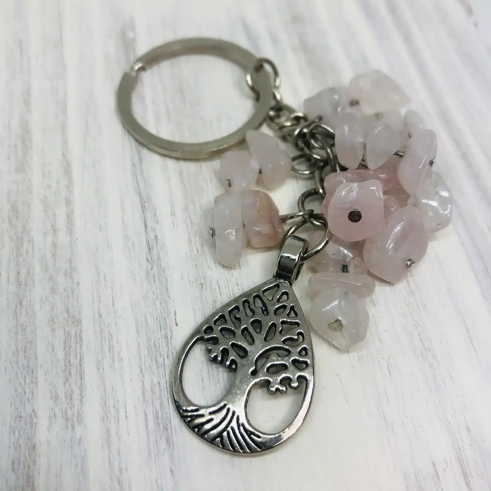 Llavero Árbol de Vida y cuarzo rosado