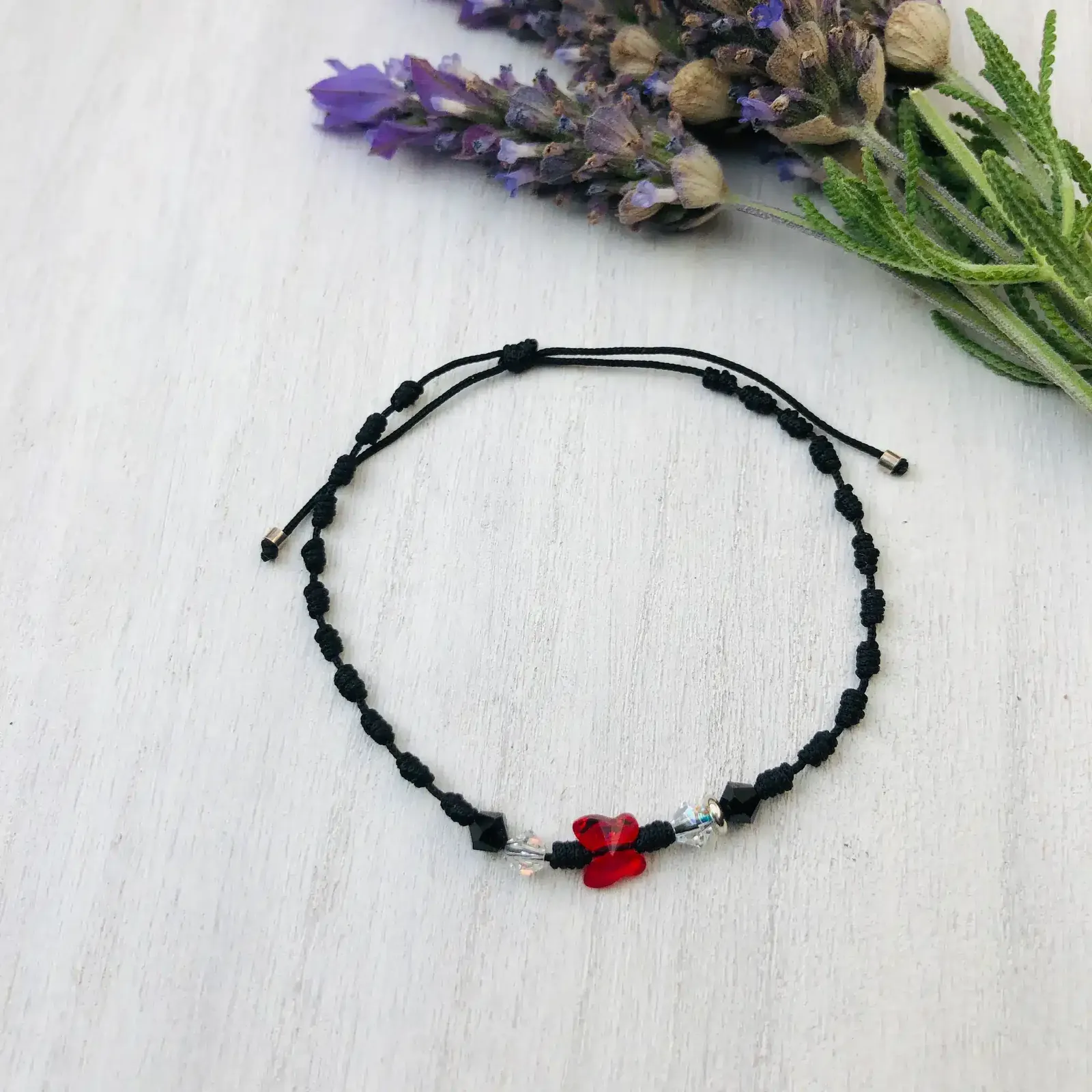 Pulsera de hilo con Cristales Swarovski y plata