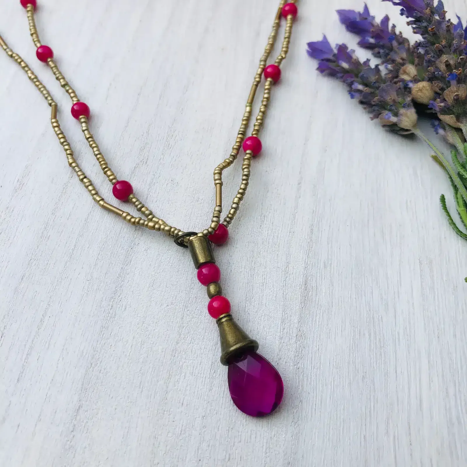 Collar largo doble piedras y mostacillas