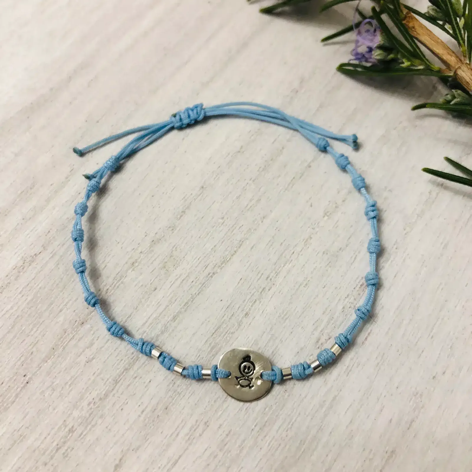 Pulsera de hilo y plata 925 diseño central hijo