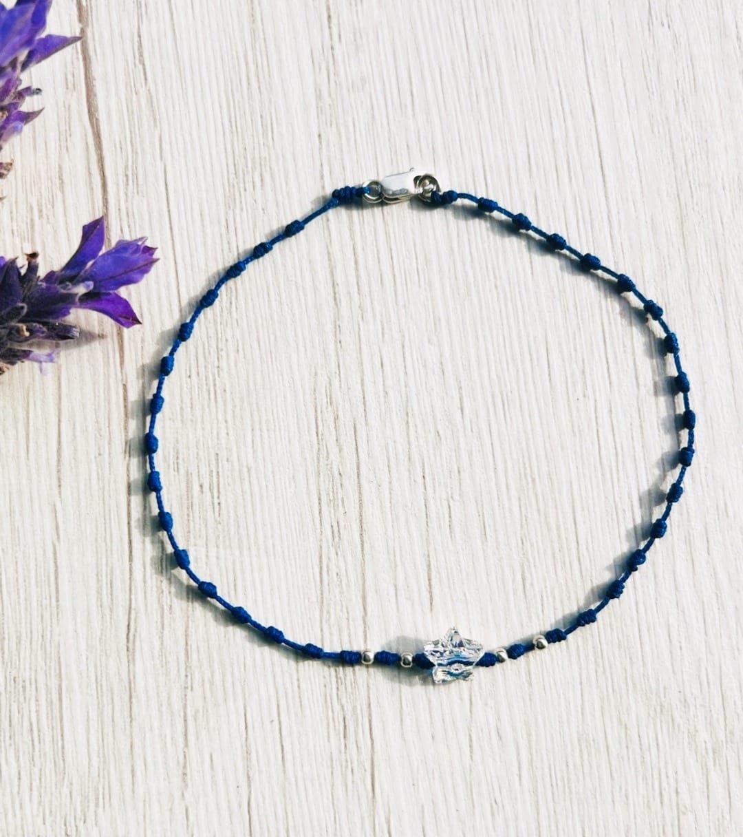 Pulsera hilo y estrella tipo swarovski
